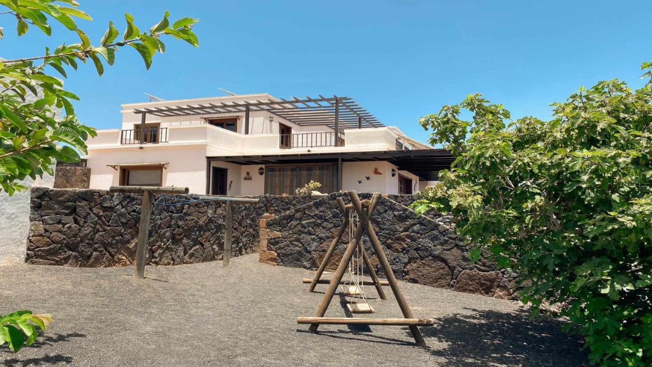 הוילה Tías Preciosa Casa Cristian Y Maria Con Piscina Privada מראה חיצוני תמונה